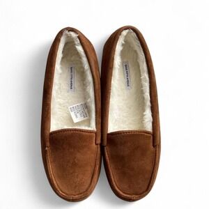 Brown Saks & fifth ave suede‎ comfy slippers